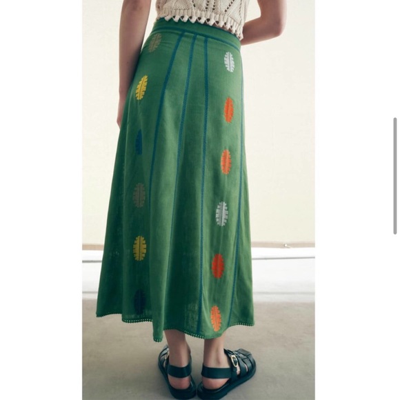 NWT ZARA LINEN MIDI SKIRT EMBROIDERED GREEN - Picture 4 of 4